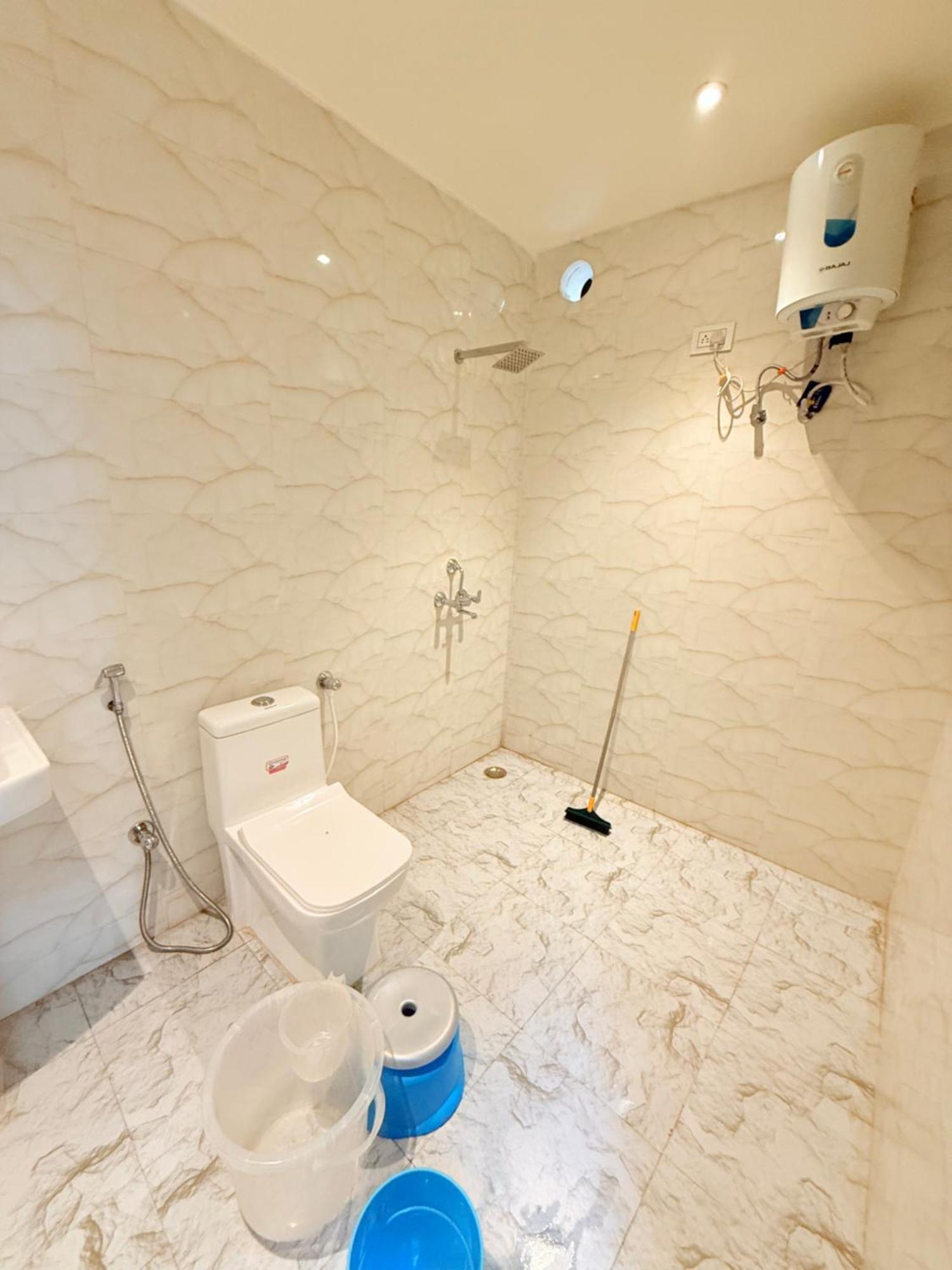 Hotel Tulip Light Mathura Ngoại thất bức ảnh